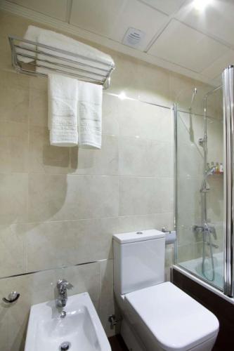 Moon Dreams Torremolinos - Adults Recommended Hotel Room photo
